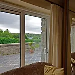 263 - Clifden
